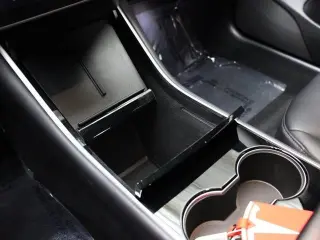 Tesla Model 3 2019 Mid Range 4dr Fastback
