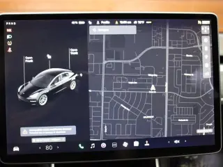 Tesla Model 3 2019 Mid Range 4dr Fastback