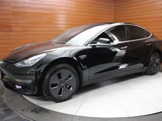 Tesla Model 3 2019 Mid Range 4dr Fastback