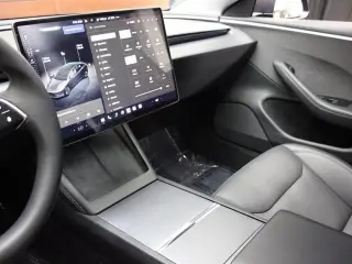 Tesla Model 3 2024 Long Range 4dr Sedan