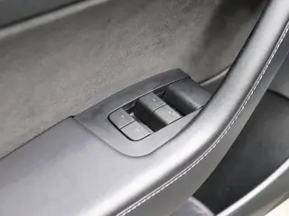 Tesla Model 3 2023 4dr Sedan