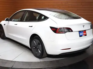 Tesla Model 3 2023 4dr Sedan