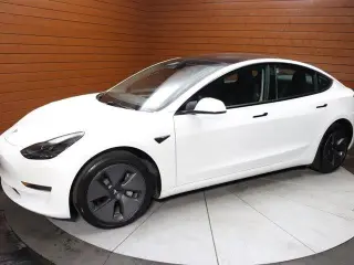 Tesla Model 3 2023 4dr Sedan
