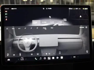 Tesla Model 3 2023 4dr Sedan