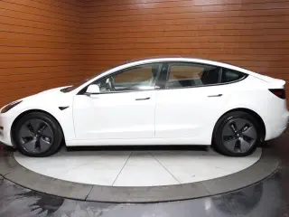 Tesla Model 3 2023 4dr Sedan