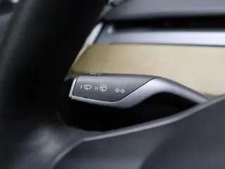 Tesla Model 3 2023 4dr Sedan