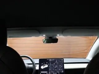 Tesla Model 3 2023 4dr Sedan
