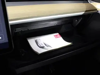 Tesla Model 3 2023 4dr Sedan