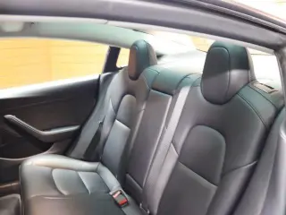 Tesla Model 3 2023 4dr Sedan