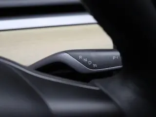 Tesla Model 3 2023 4dr Sedan