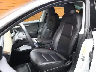 Tesla Model 3 2023 4dr Sedan