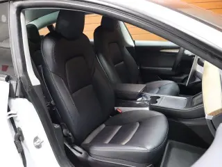 Tesla Model 3 2023 4dr Sedan