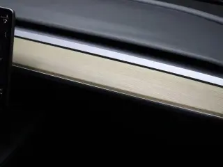 Tesla Model 3 2023 4dr Sedan