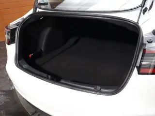 Tesla Model 3 2023 4dr Sedan