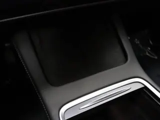 Tesla Model 3 2023 4dr Sedan
