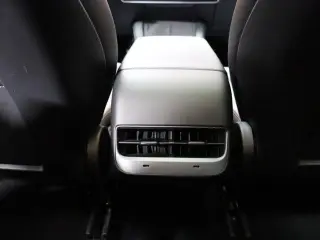 Tesla Model 3 2023 4dr Sedan