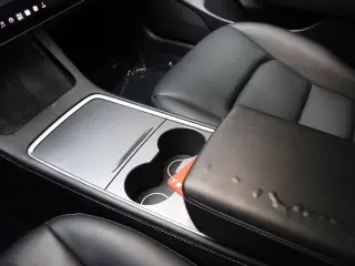 Tesla Model 3 2023 4dr Sedan