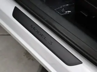 Tesla Model 3 2023 4dr Sedan