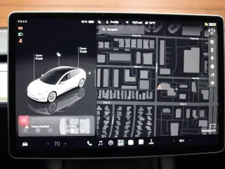 Tesla Model 3 2023 4dr Sedan