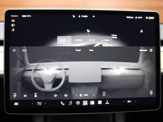 Tesla Model 3 2023 4dr Sedan