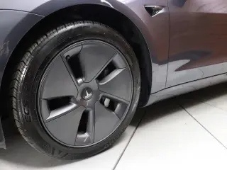 Tesla Model 3 2023 4dr Sedan
