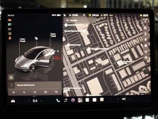 Tesla Model 3 2023 4dr Sedan