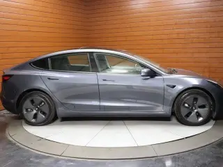 Tesla Model 3 2023 4dr Sedan