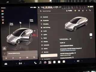 Tesla Model 3 2023 4dr Sedan