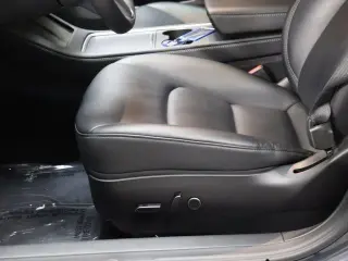 Tesla Model 3 2023 4dr Sedan