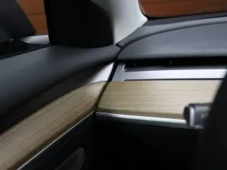 Tesla Model 3 2023 4dr Sedan