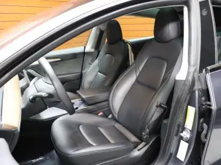 Tesla Model 3 2023 4dr Sedan