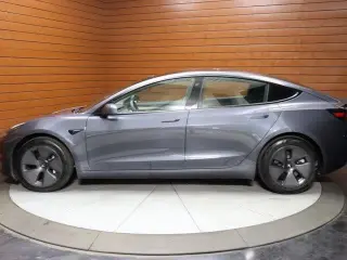 Tesla Model 3 2023 4dr Sedan