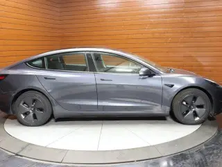 Tesla Model 3 2023 4dr Sedan