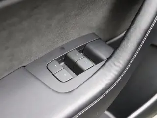 Tesla Model 3 2023 4dr Sedan