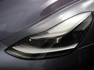 Tesla Model 3 2023 4dr Sedan