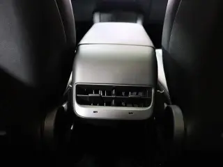 Tesla Model 3 2023 4dr Sedan