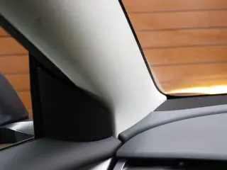 Tesla Model 3 2023 4dr Sedan