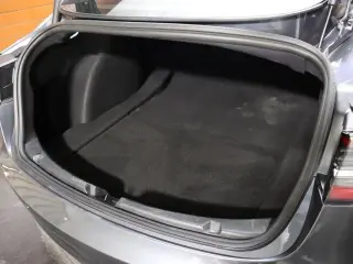 Tesla Model 3 2023 4dr Sedan