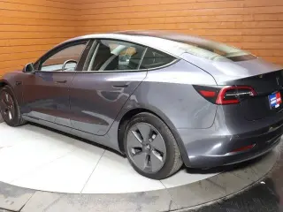 Tesla Model 3 2023 4dr Sedan