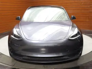 Tesla Model 3 2023 4dr Sedan