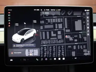 Tesla Model 3 2023 4dr Sedan