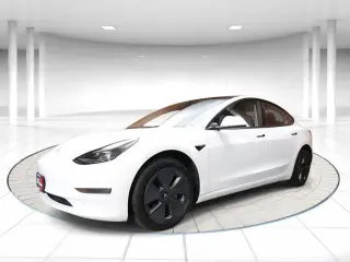 Tesla Model 3 2023 4dr Sedan