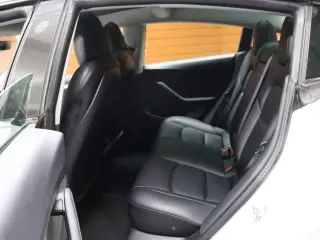 Tesla Model 3 2023 4dr Sedan