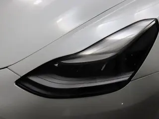 Tesla Model 3 2023 4dr Sedan