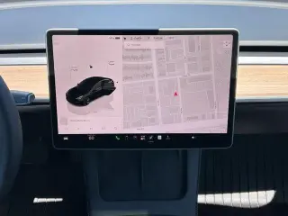 Tesla Model 3 2023 4dr Sedan