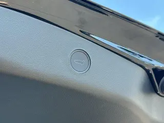 Tesla Model 3 2023 4dr Sedan
