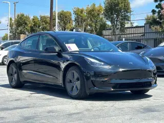 Tesla Model 3 2023 4dr Sedan