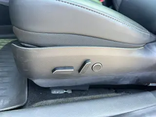 Tesla Model 3 2023 4dr Sedan