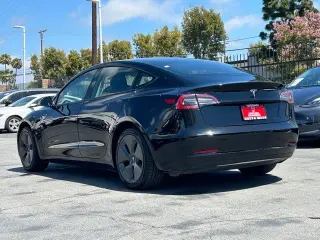 Tesla Model 3 2023 4dr Sedan