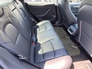 Tesla Model 3 2023 4dr Sedan